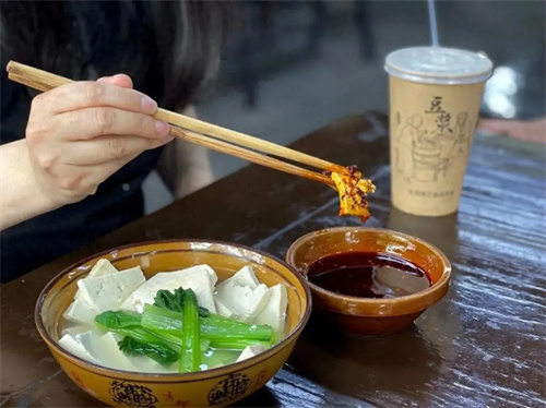 图片说明